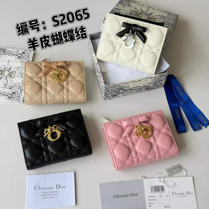Picture of Dior Wallets _SKUfw240129756fw